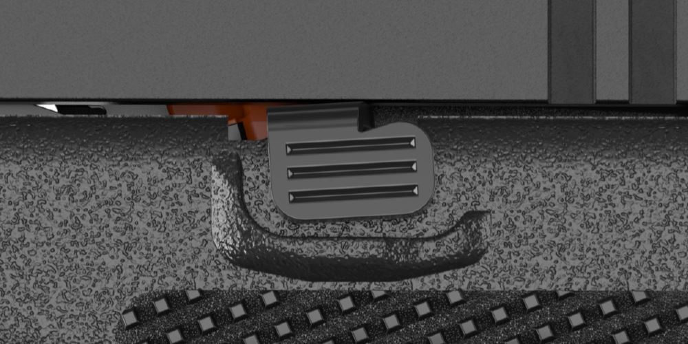 Oboustranná páčka záchytu závěru